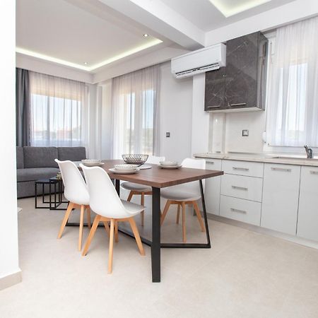 Marane Luxury Suites Nea Moudhania Exteriör bild