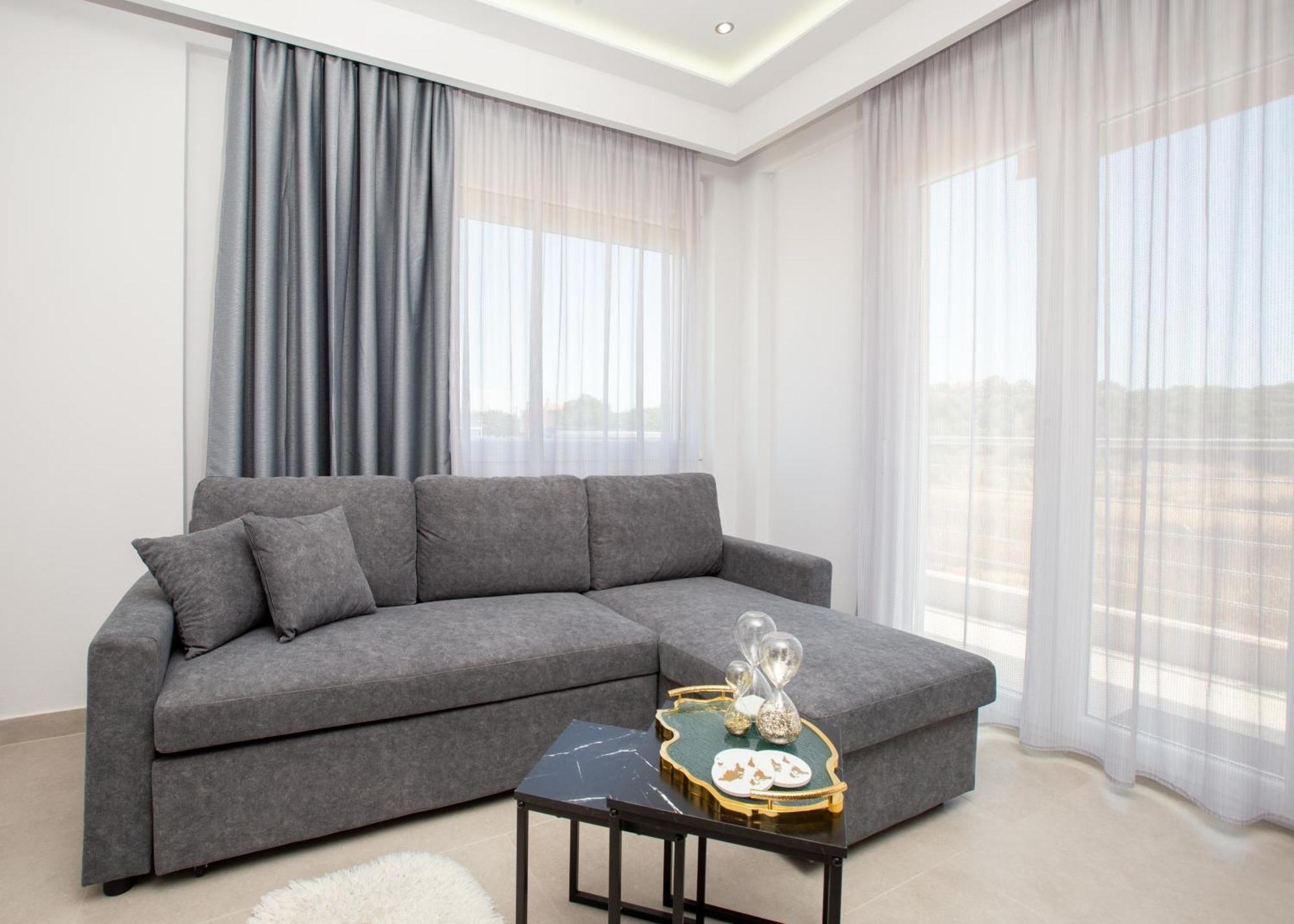 Marane Luxury Suites Nea Moudhania Exteriör bild